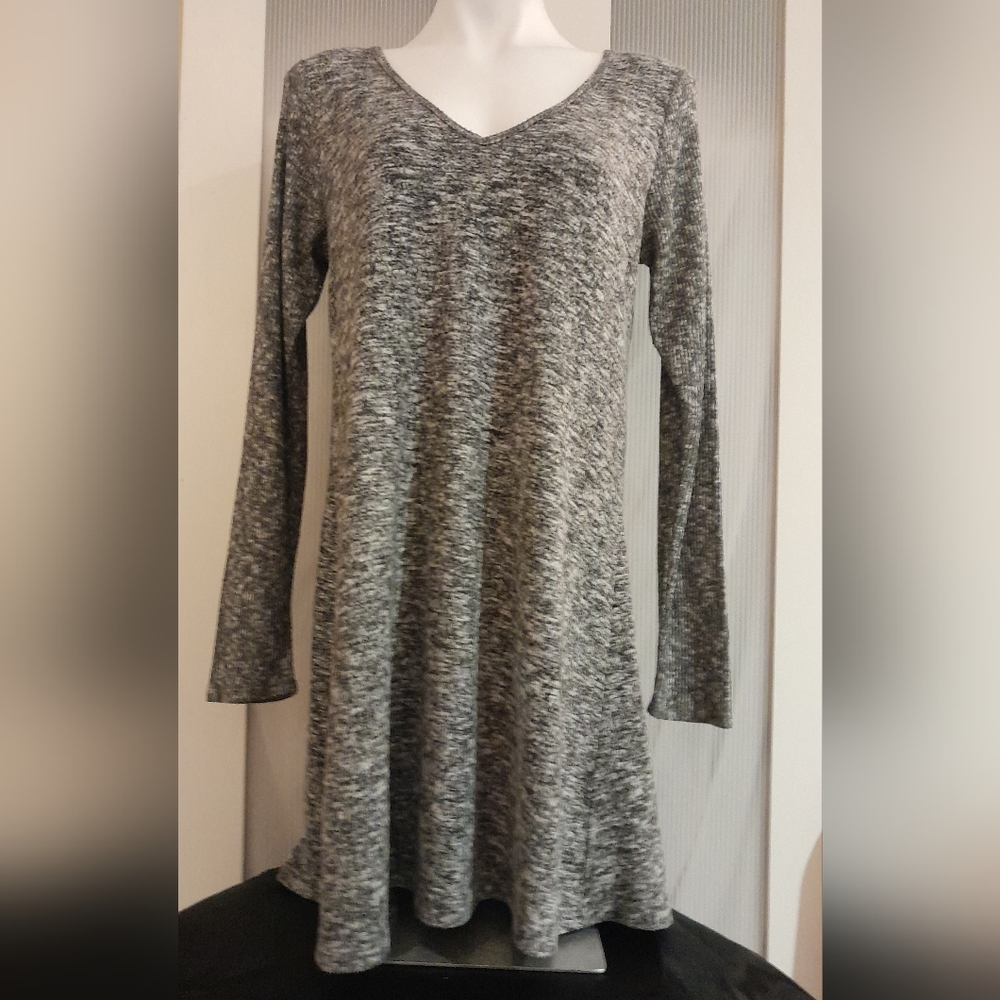 Express - Marled Knit Long Sleeved V-Neck Sweater Dress, Size Large